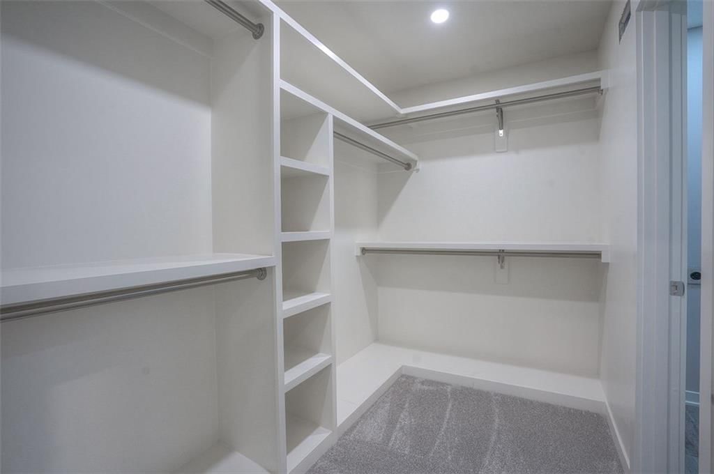 308 E Nichols Street — photo 21