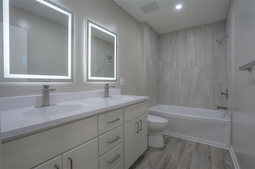308 E Nichols Street — photo 24