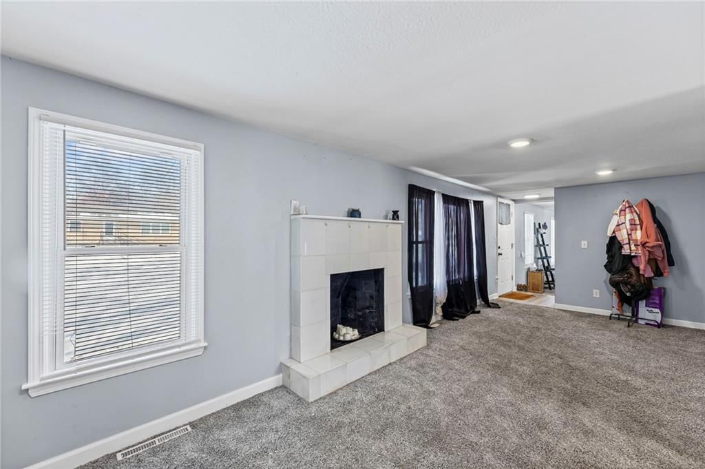 10935 Bristol Terrace — photo 4