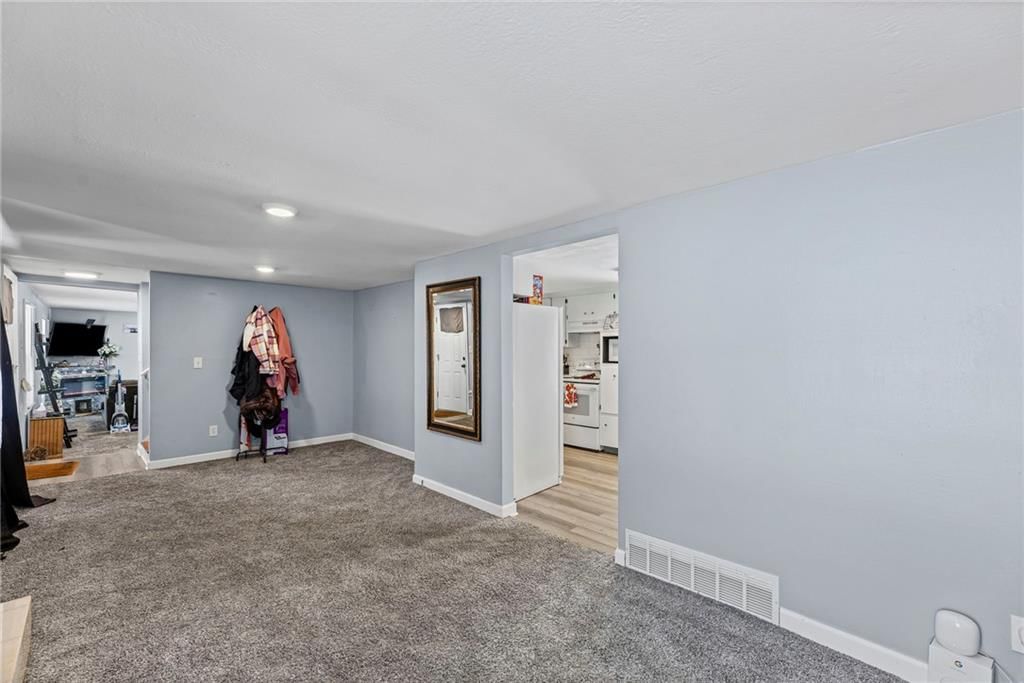 10935 Bristol Terrace — photo 5