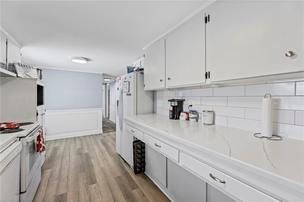 10935 Bristol Terrace — photo 9