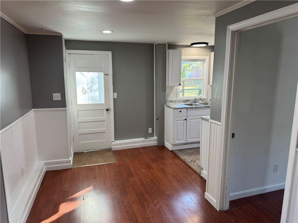 Photo 6 of 22 - 2320 S 50th Street