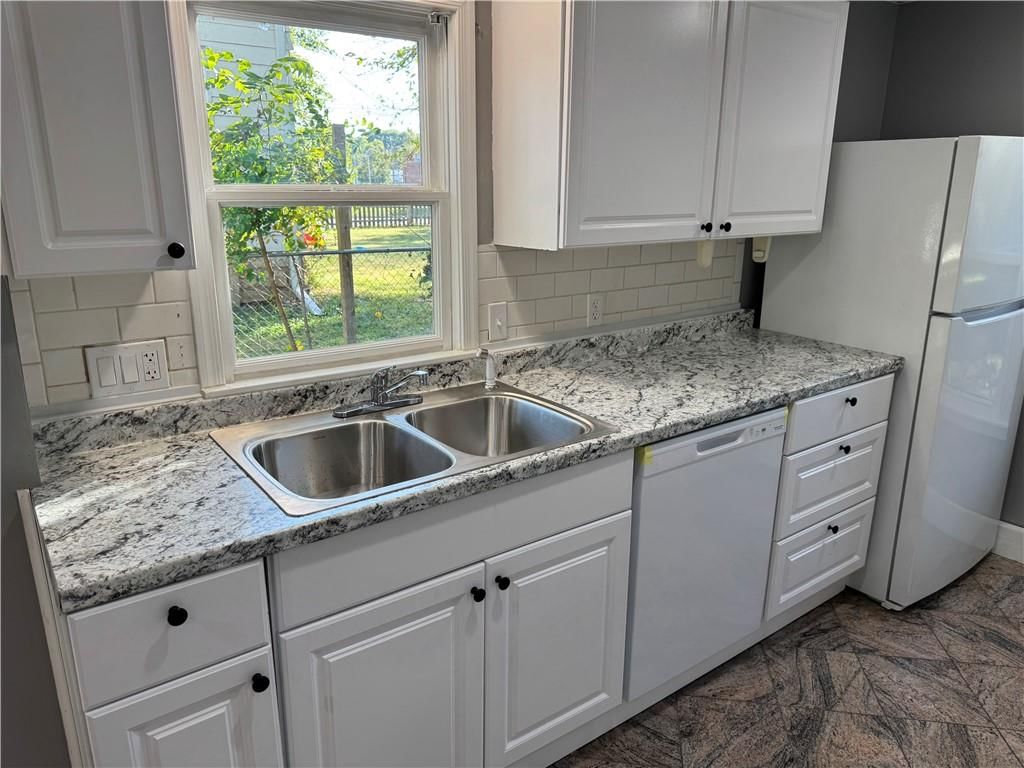 Photo 8 of 22 - 2320 S 50th Street