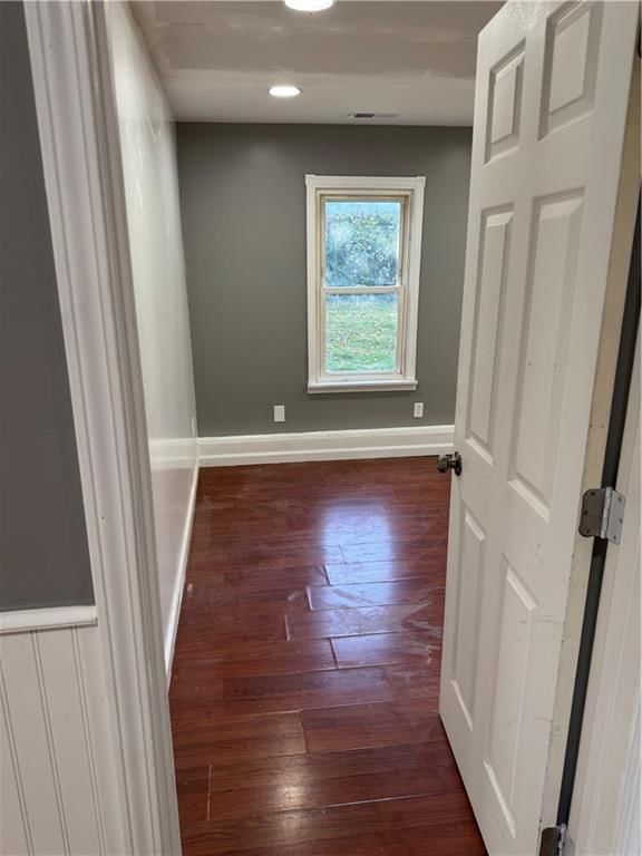 Photo 11 of 22 - 2320 S 50th Street