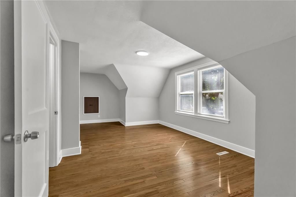 818 W 30 Street — photo 21