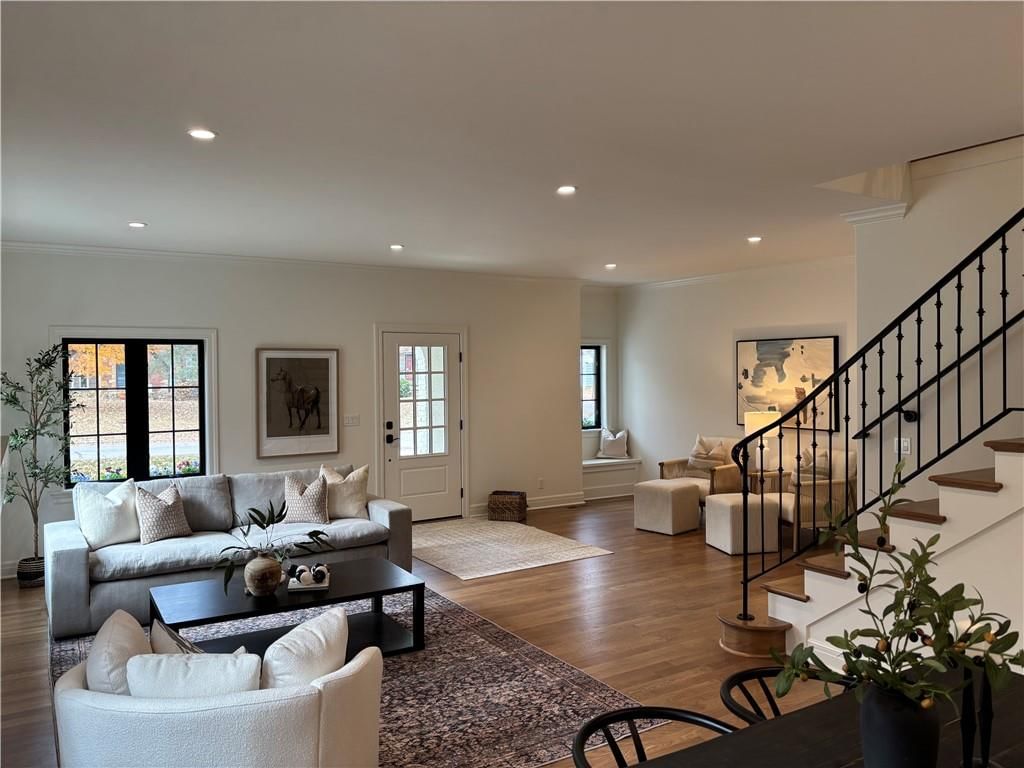 6015 Fontana Street — photo 4