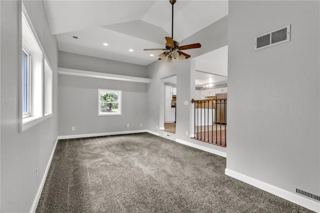 810 NE 62nd Street — photo 5