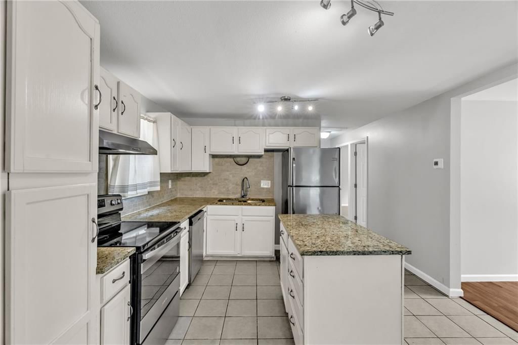 810 NE 62nd Street — photo 12