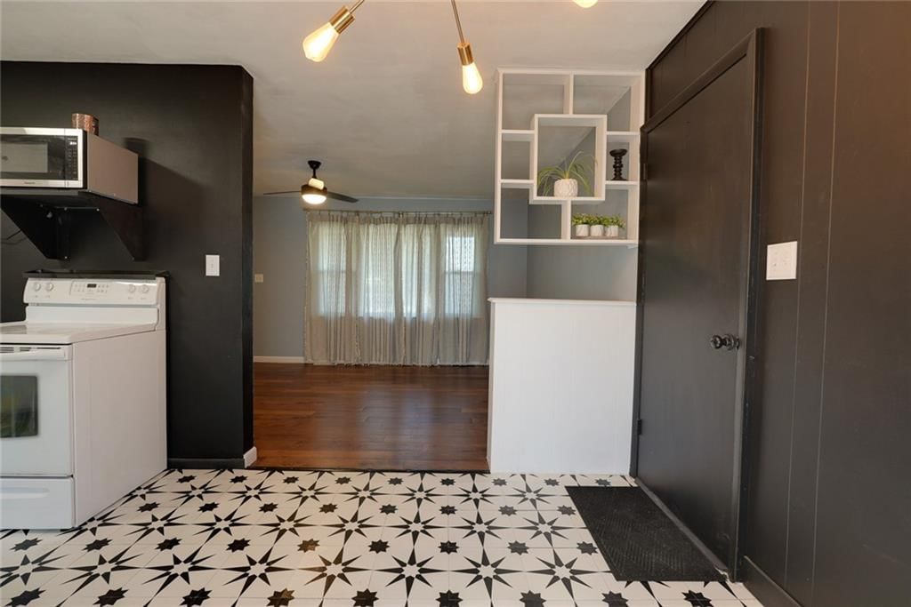 2608 S Baker Road — photo 8