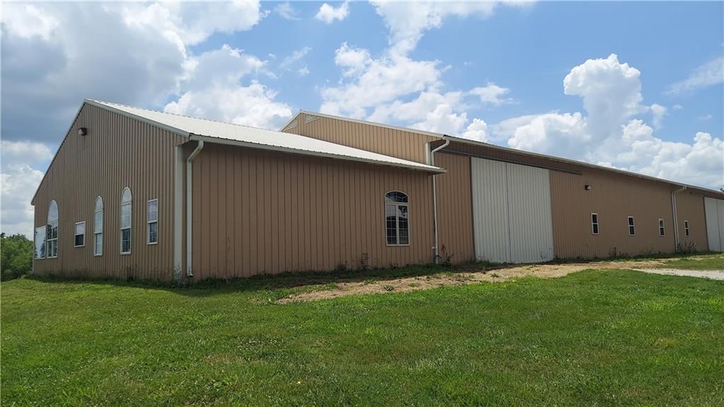 264 E 2100th Road — photo 37