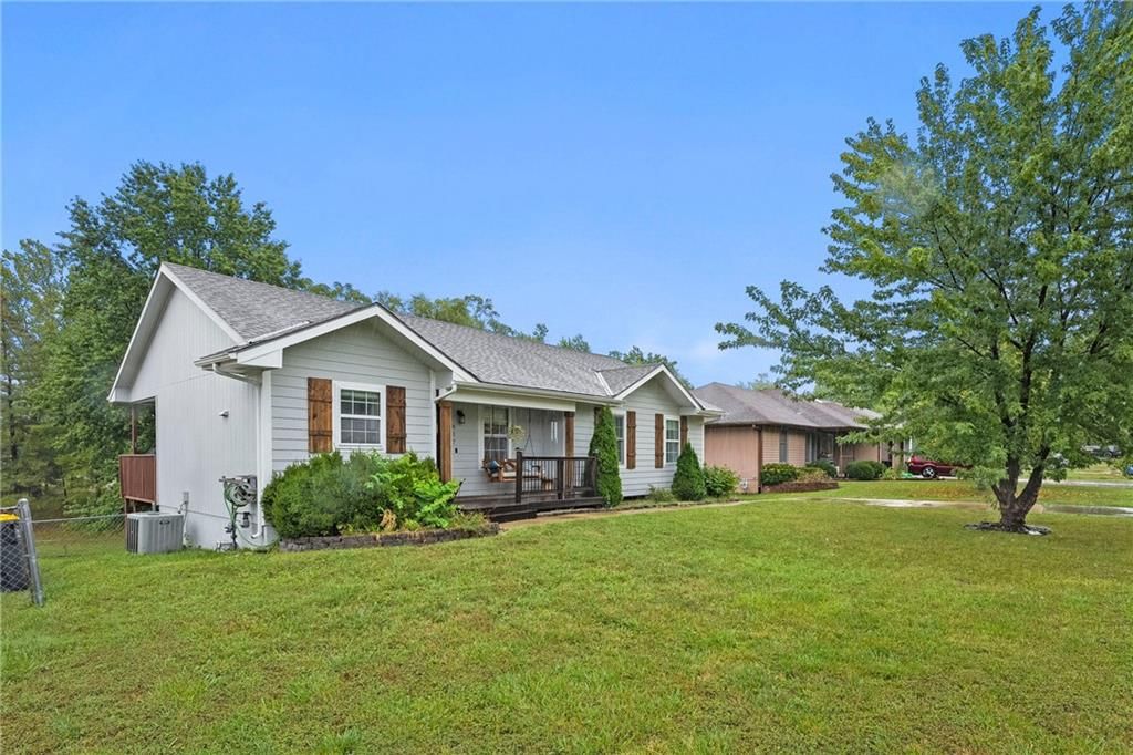 617 Lodwick Lane — photo 4