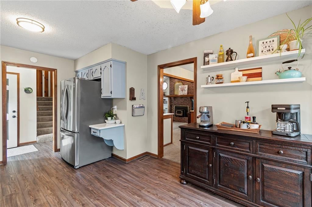 Photo 8 of 26 - 510 SE Greenridge Drive