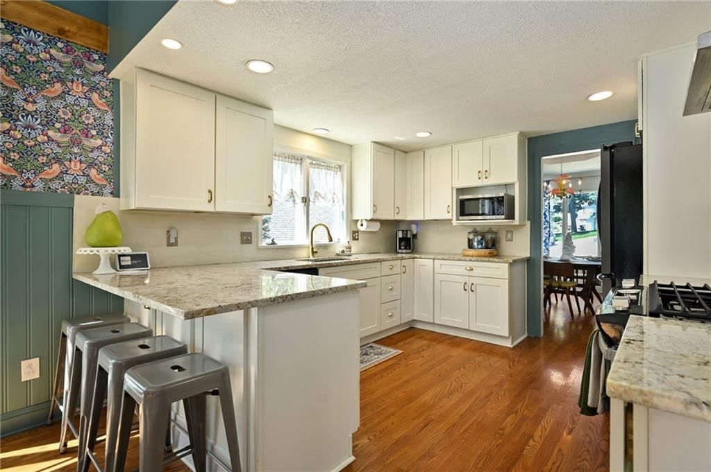 Photo 18 of 46 - 208 NE Landings Circle