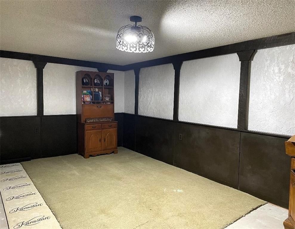 102 SW Moore Court — photo 25