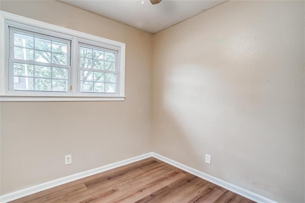 301 N Hudson Street — photo 23