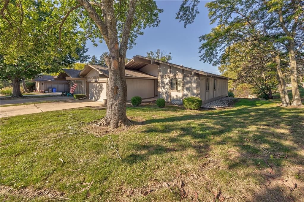 16513 W 133rd Street — photo 2