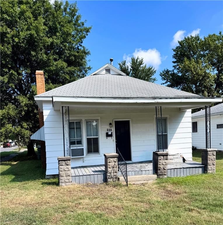 401 E 22 Street, Pittsburg, KS