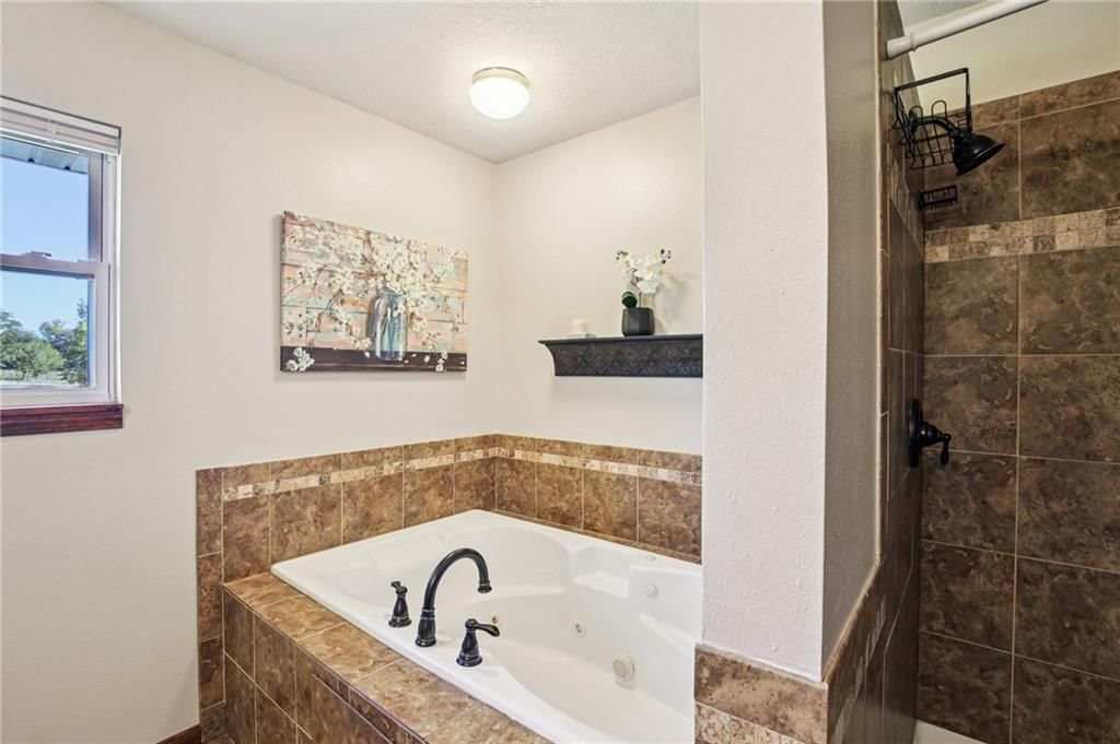 601 NW 400 Road — photo 39