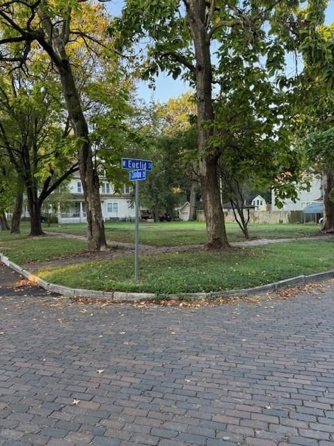 601 W Euclid Street — photo 7