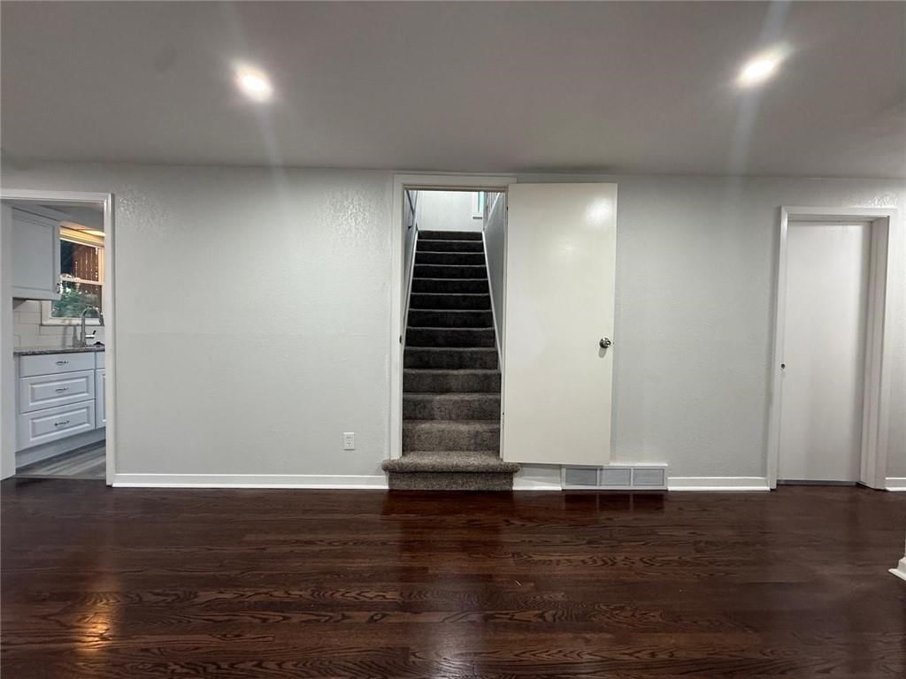 3818 E 71 Terrace — photo 5