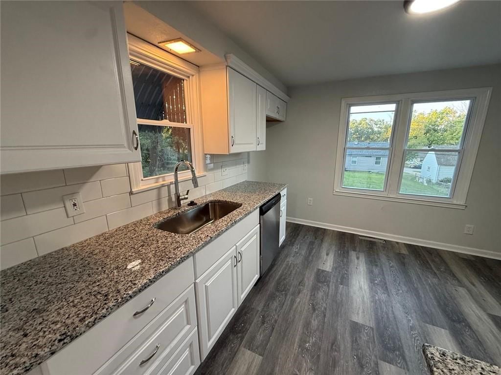 3818 E 71 Terrace — photo 10