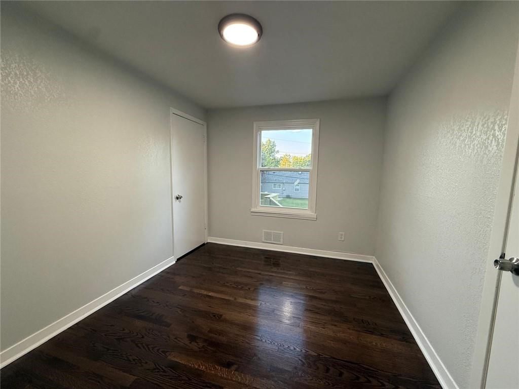 3818 E 71 Terrace — photo 14