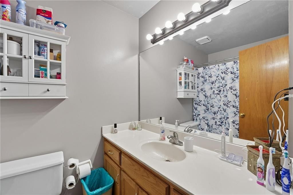 209 Cross Creek Drive — photo 11