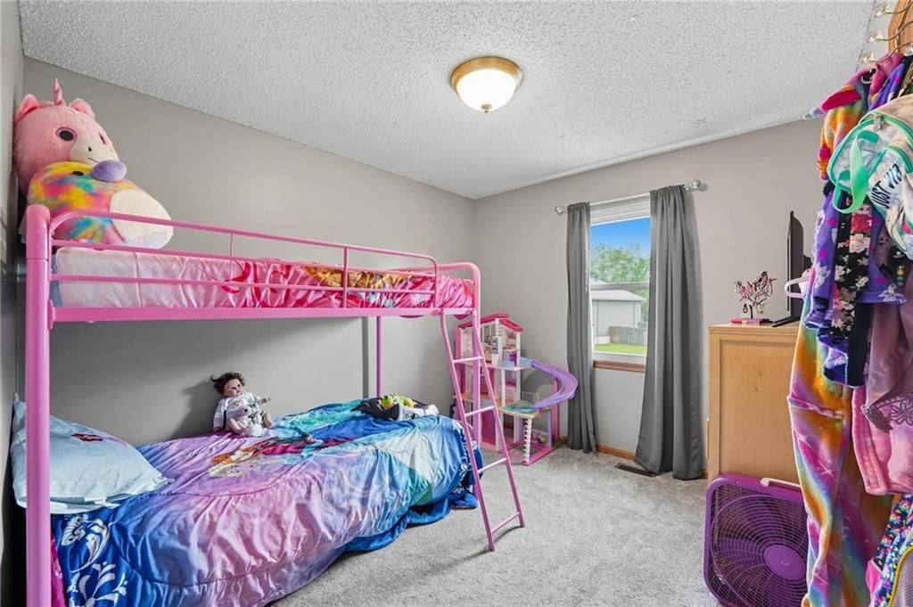 209 Cross Creek Drive — photo 13
