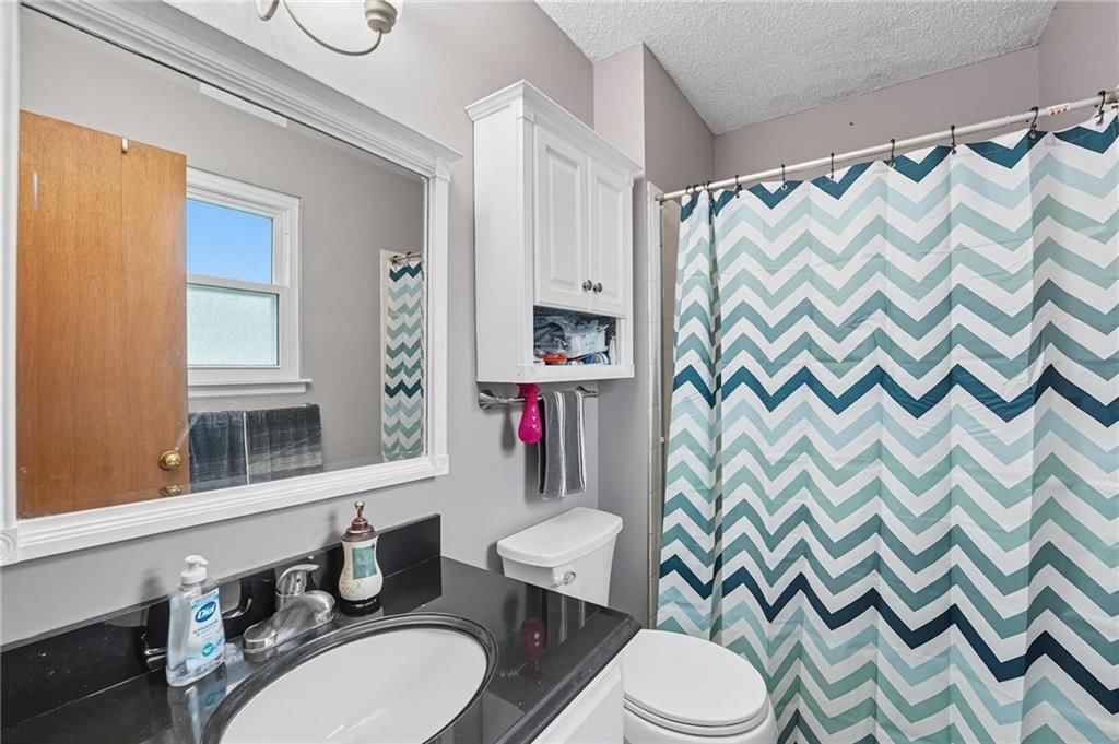 209 Cross Creek Drive — photo 17
