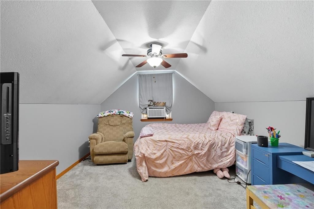 209 Cross Creek Drive — photo 18