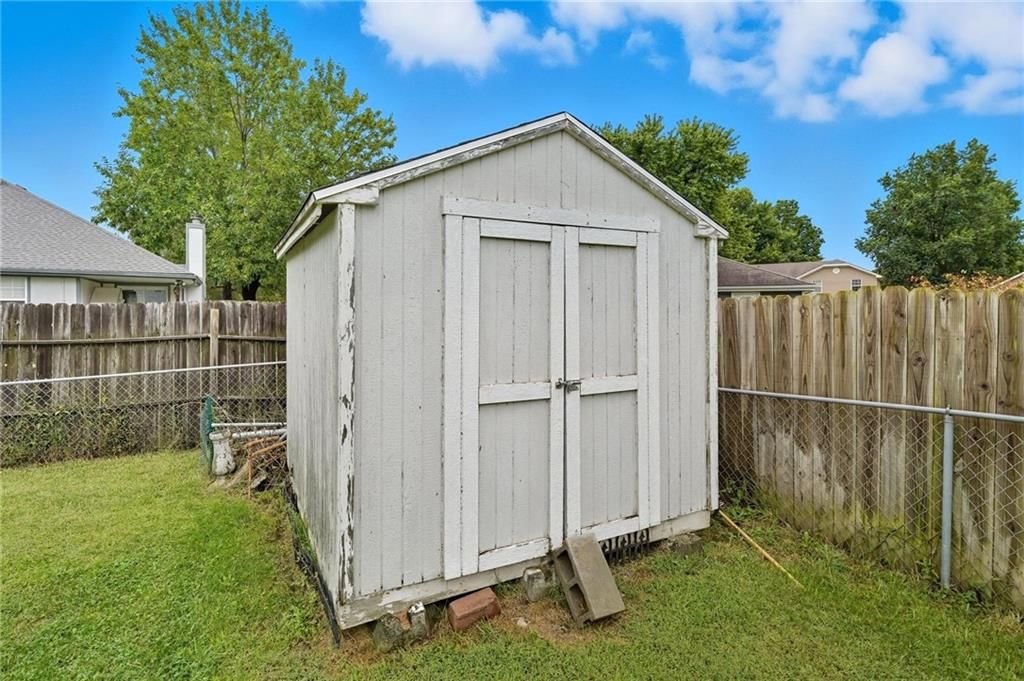 209 Cross Creek Drive — photo 31