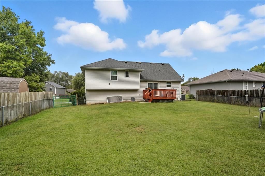 209 Cross Creek Drive — photo 32