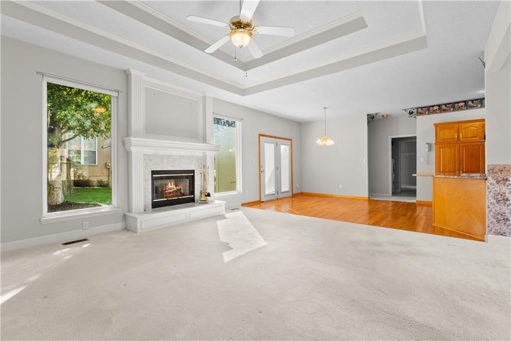 Photo 9 of 35 - 3107 S Cochise Avenue