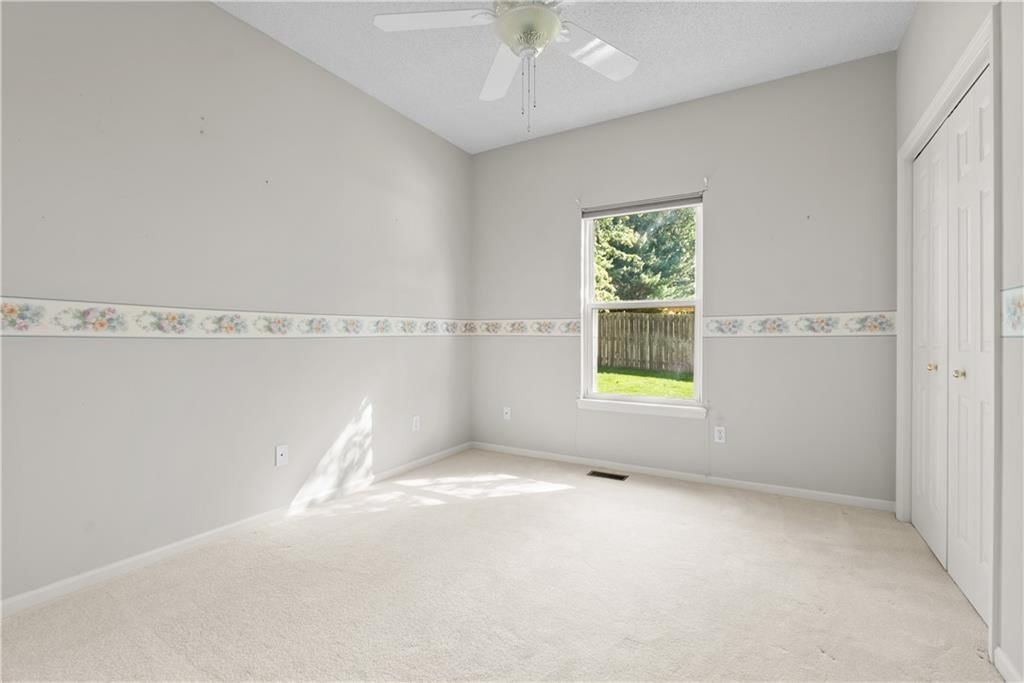 Photo 24 of 35 - 3107 S Cochise Avenue