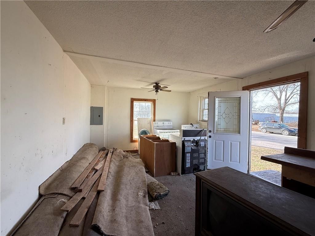 801 E Park Street — photo 4