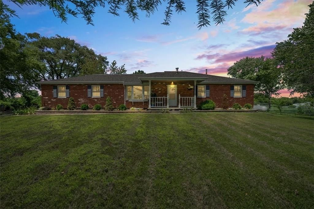 28010 E Lone Jack/Lee's Summ Road, Lee's Summit, MO