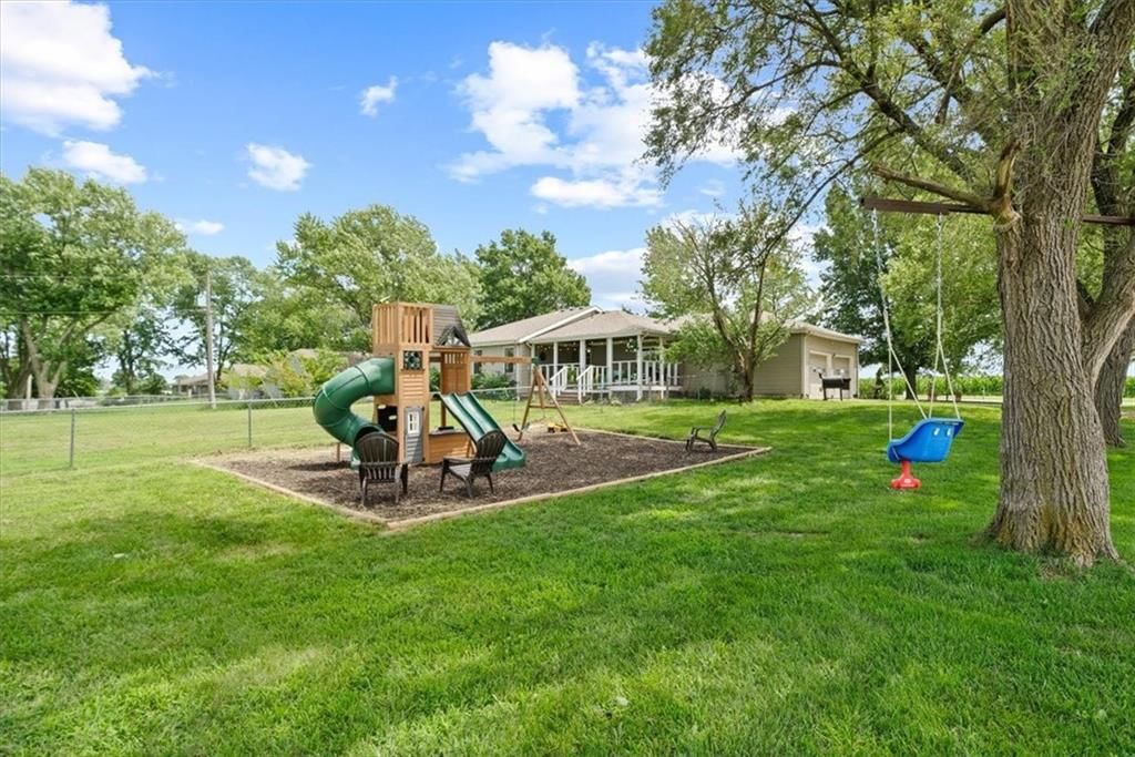 28010 E Lone Jack/Lee's Summ Road — photo 3