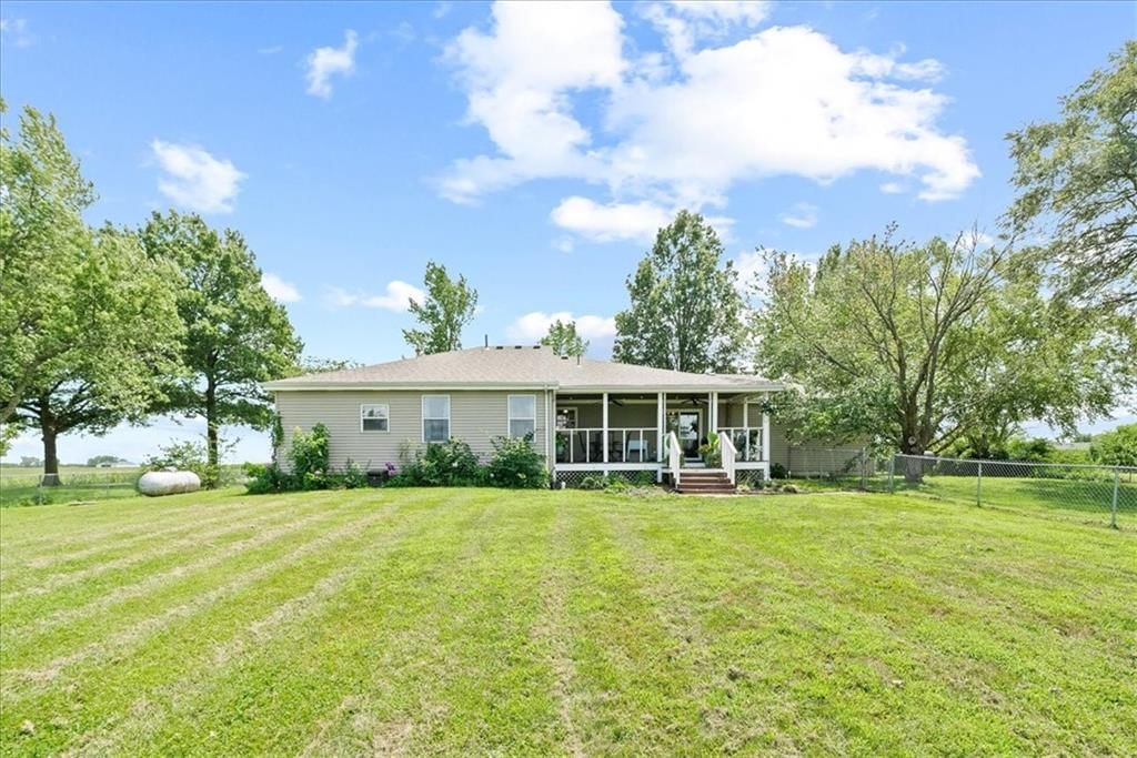 28010 E Lone Jack/Lee's Summ Road — photo 30