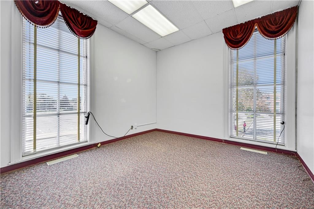 120 S Liberty Street — photo 12