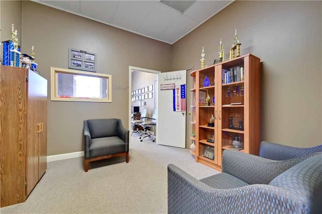120 S Liberty Street — photo 15