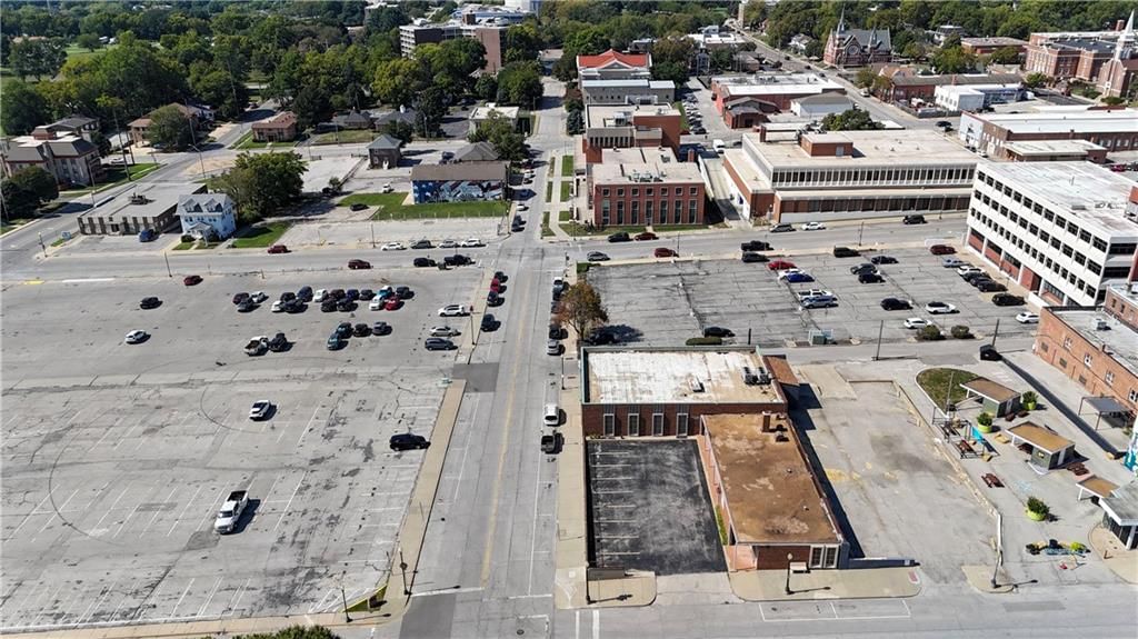 120 S Liberty Street — photo 26