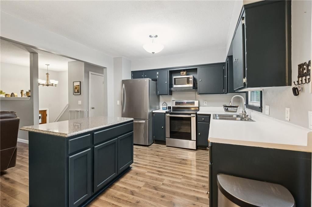 303 W 2nd Terrace — photo 8