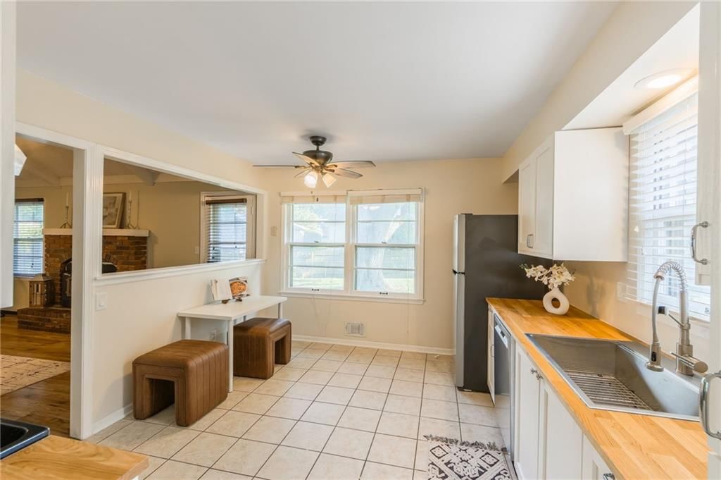 Photo 12 of 28 - 6709 E 126th Street