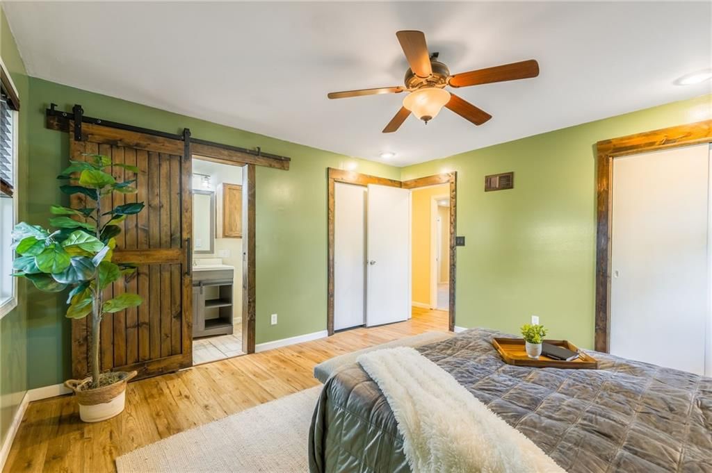Photo 19 of 28 - 6709 E 126th Street