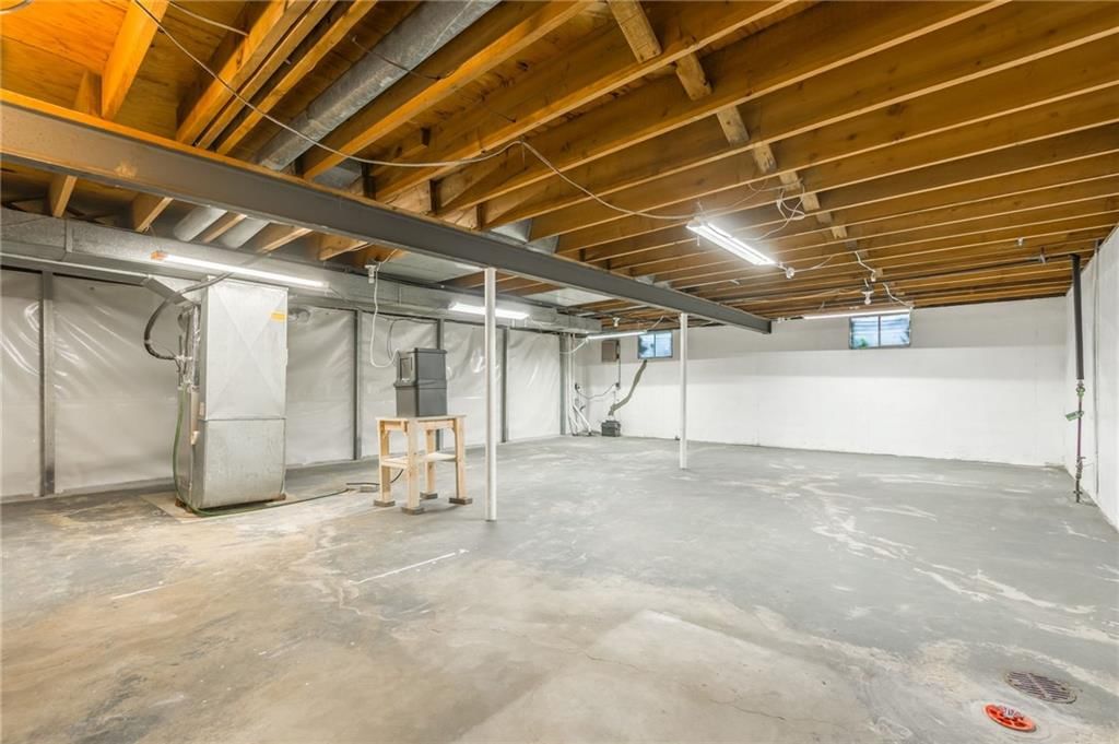Photo 26 of 28 - 6709 E 126th Street
