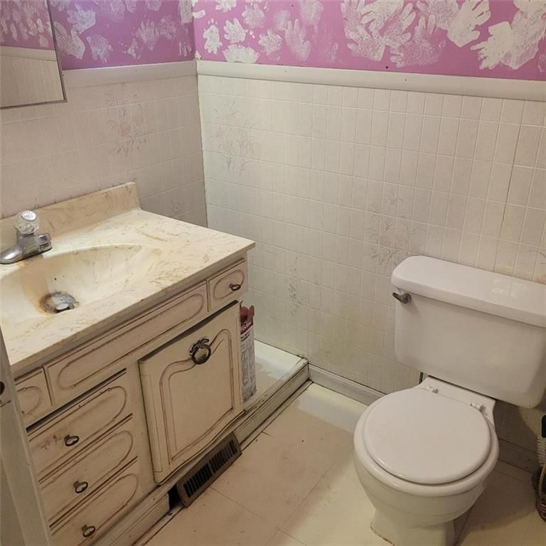 405 W 2nd Street — photo 18