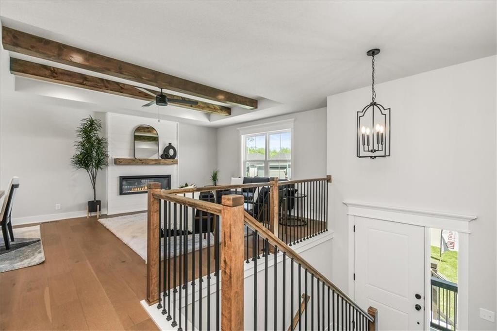 4205 SE Adams Drive — photo 4