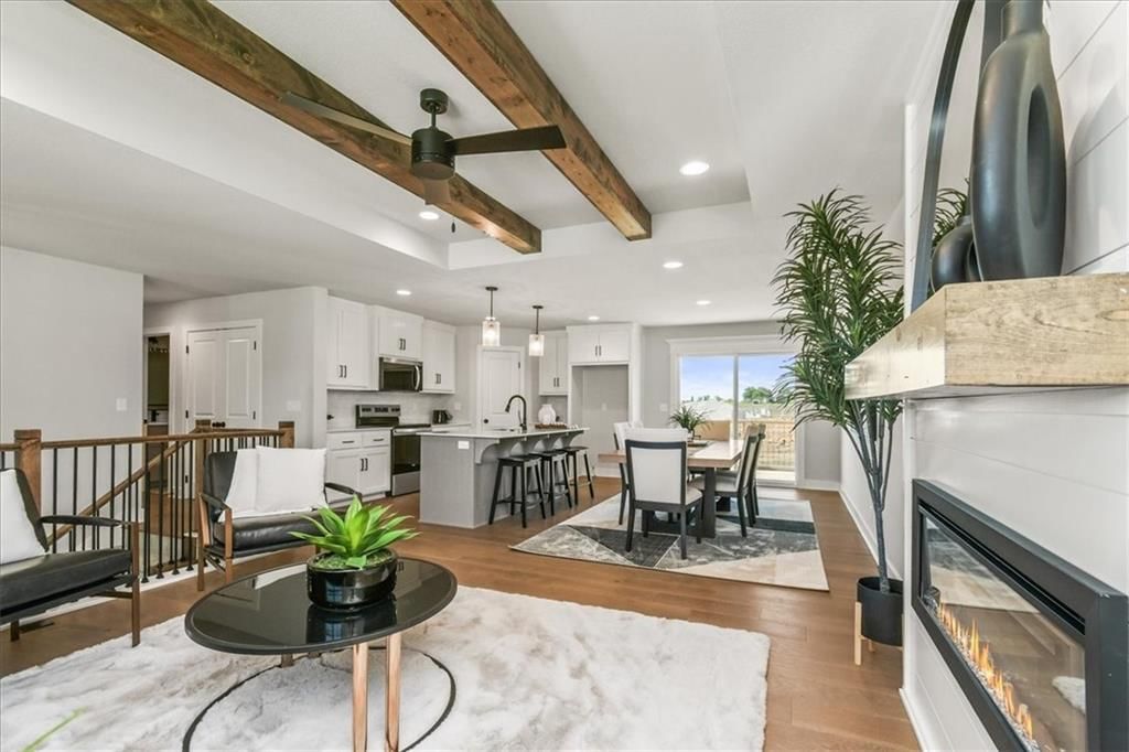 4205 SE Adams Drive — photo 8