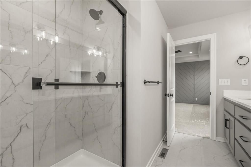4205 SE Adams Drive — photo 18