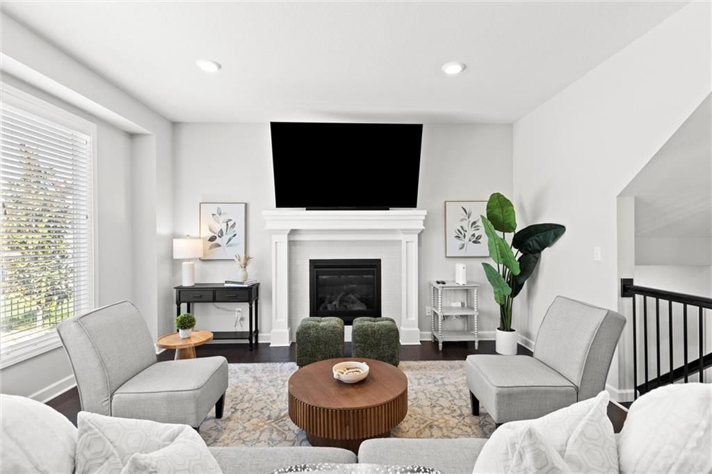 16728 W 170th Court — photo 6